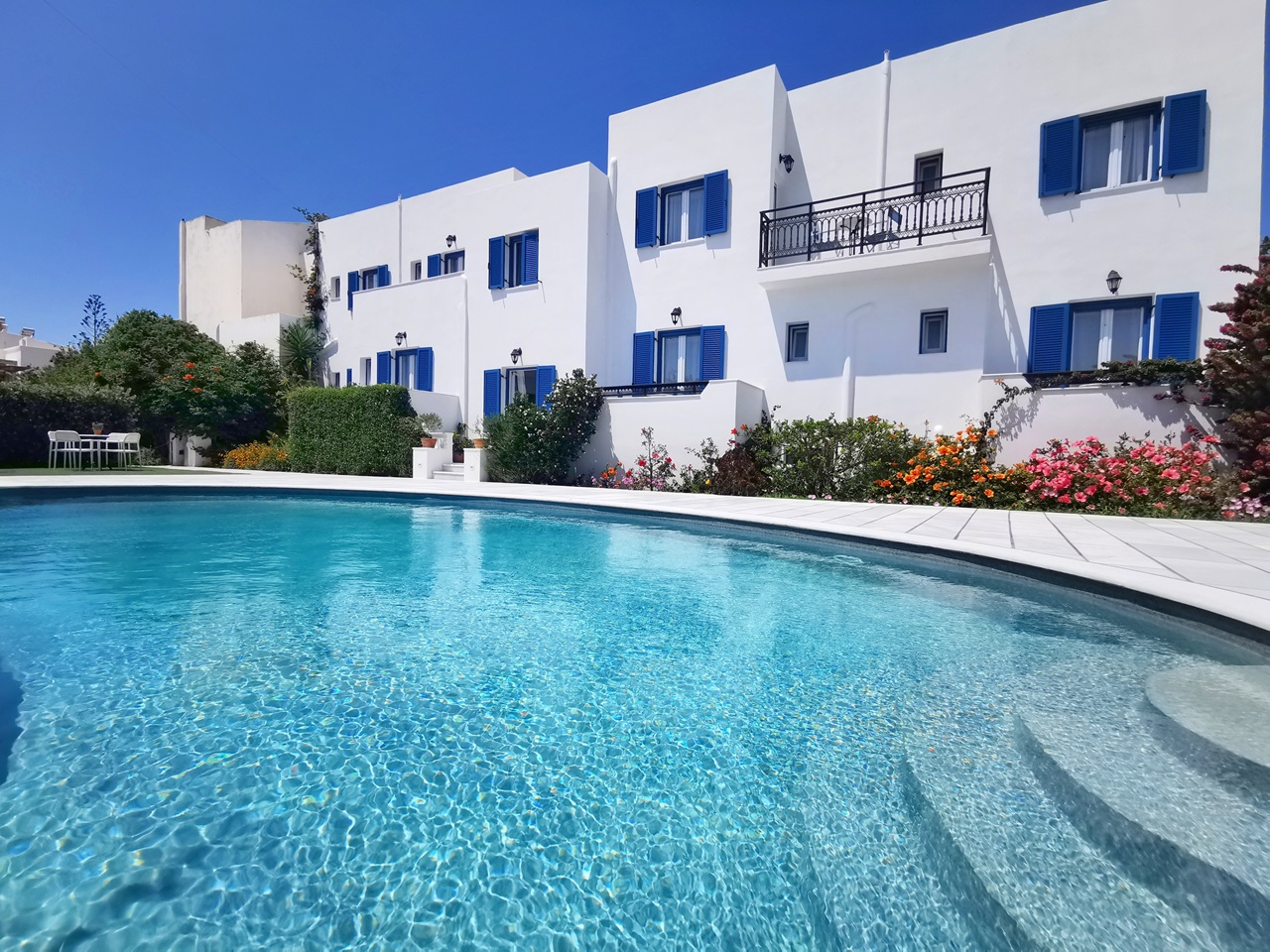 Ikaros Studios & Apartments in Naxos